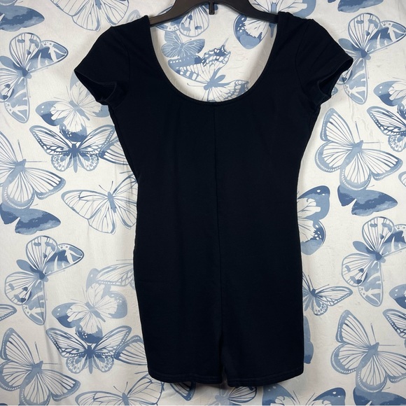 Edikted Black bodysuit SZ:S - Picture 3 of 8